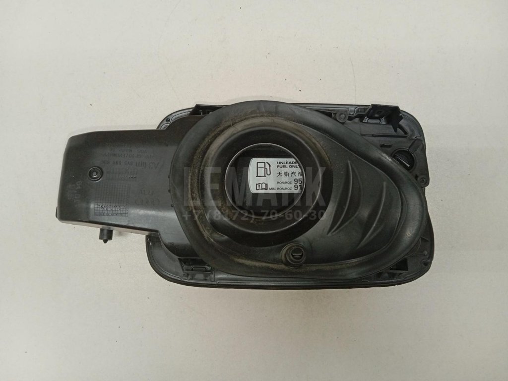 Лючок бензобака