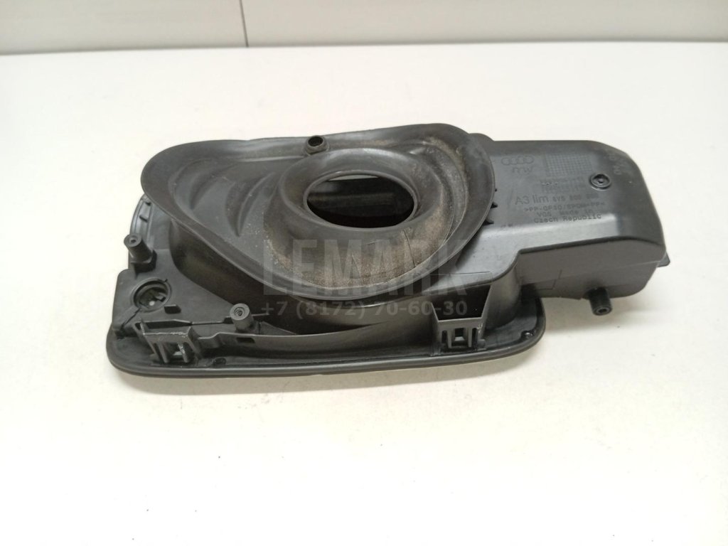 Лючок бензобака