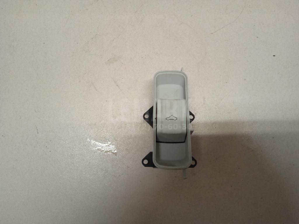 Кнопка люка