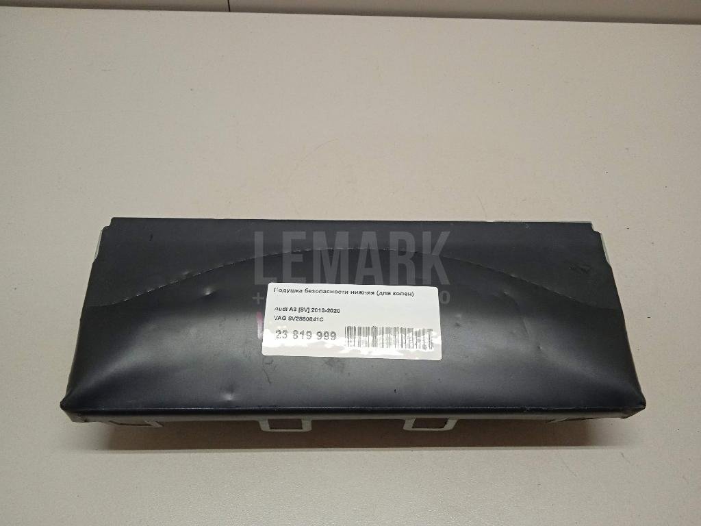 Подушка безопасности нижняя (для колен)