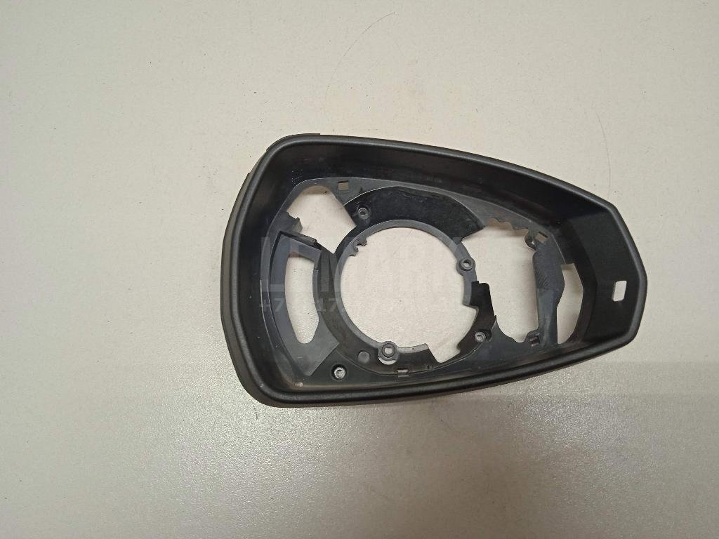 Рамка зеркала правого