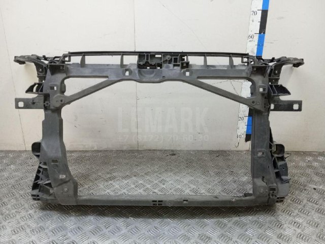 Панель передняя