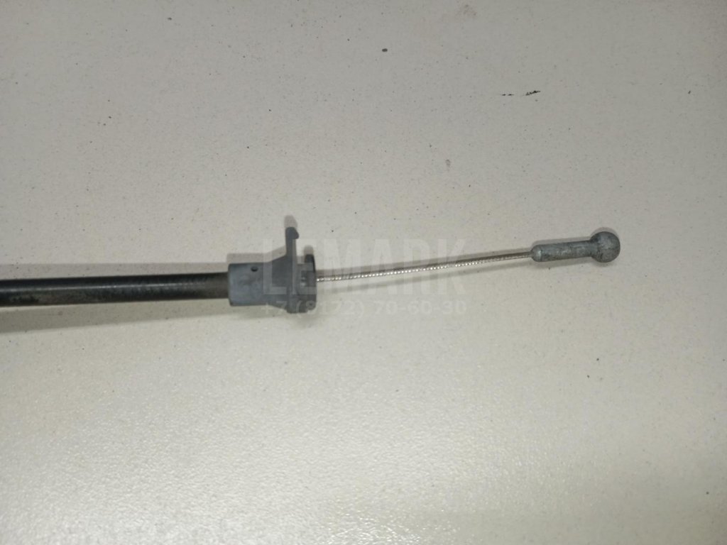 Трос открывания капота