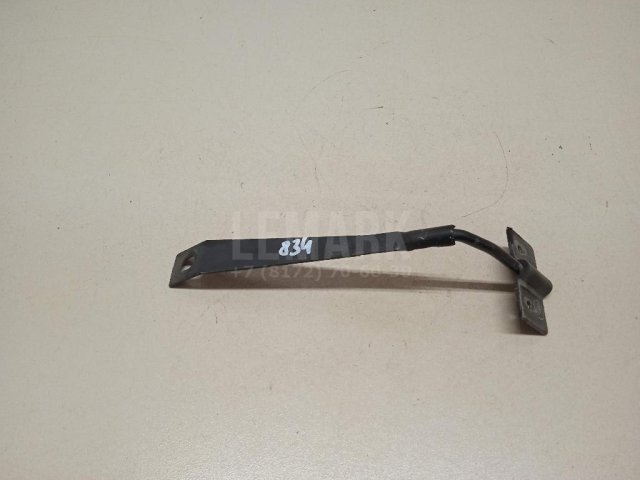 Крючок капота