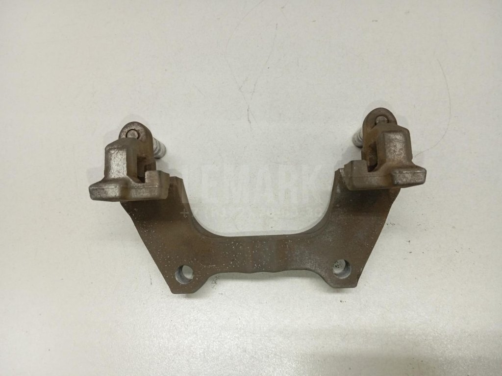 Скоба суппорта заднего