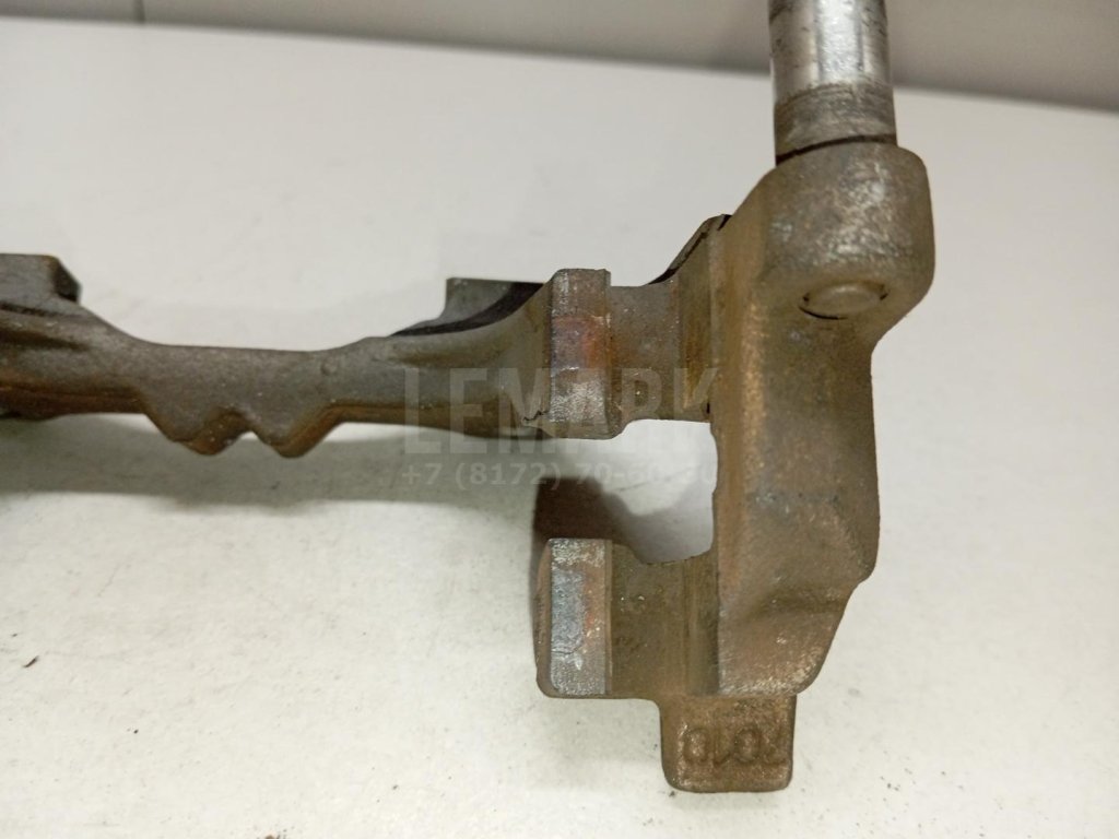 Скоба суппорта заднего