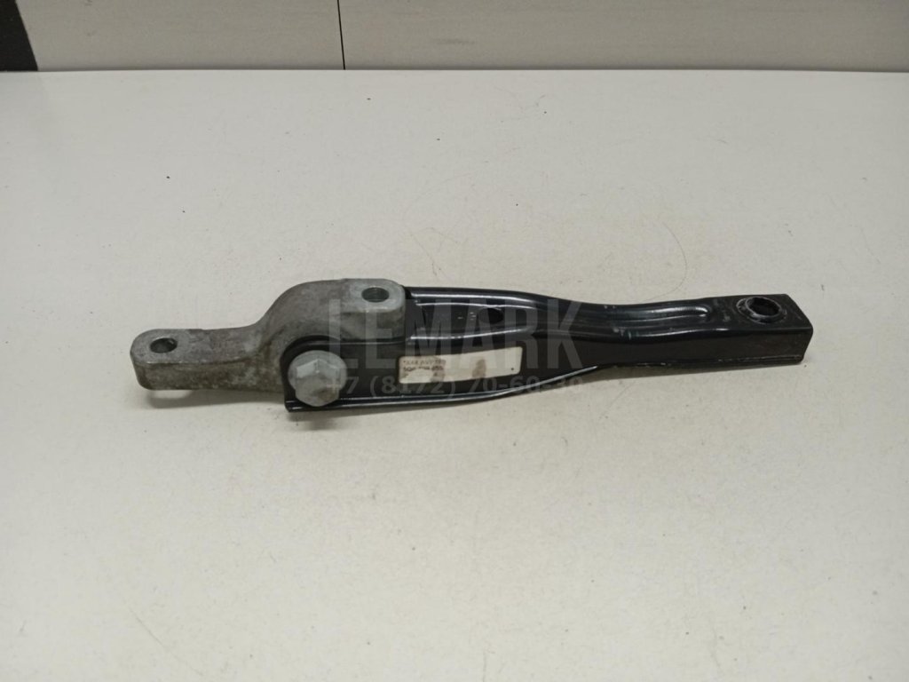 Опора двигателя задняя