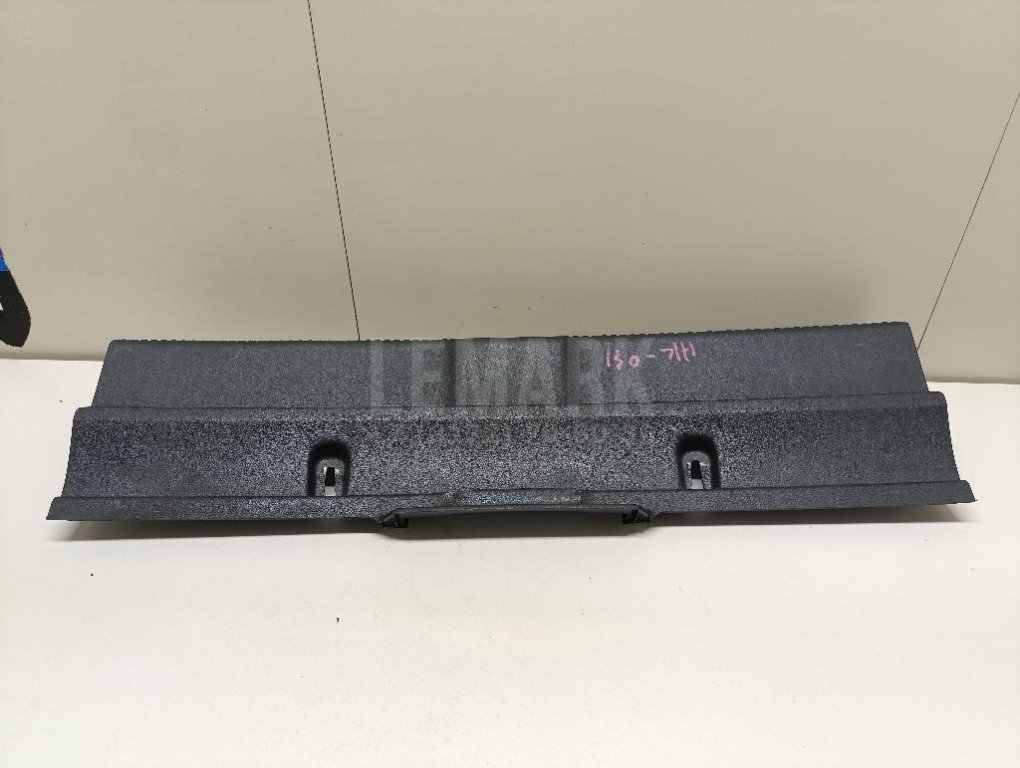 Обшивка багажника