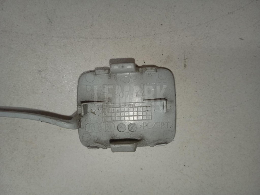 Заглушка буксировочного крюка