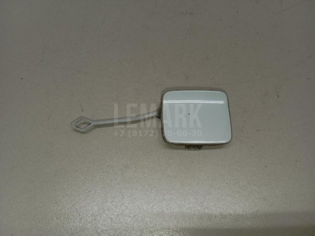 Заглушка буксировочного крюка