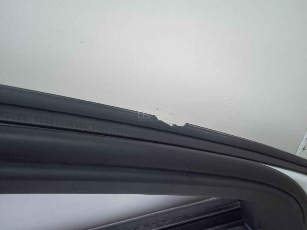 Дверь передняя левая