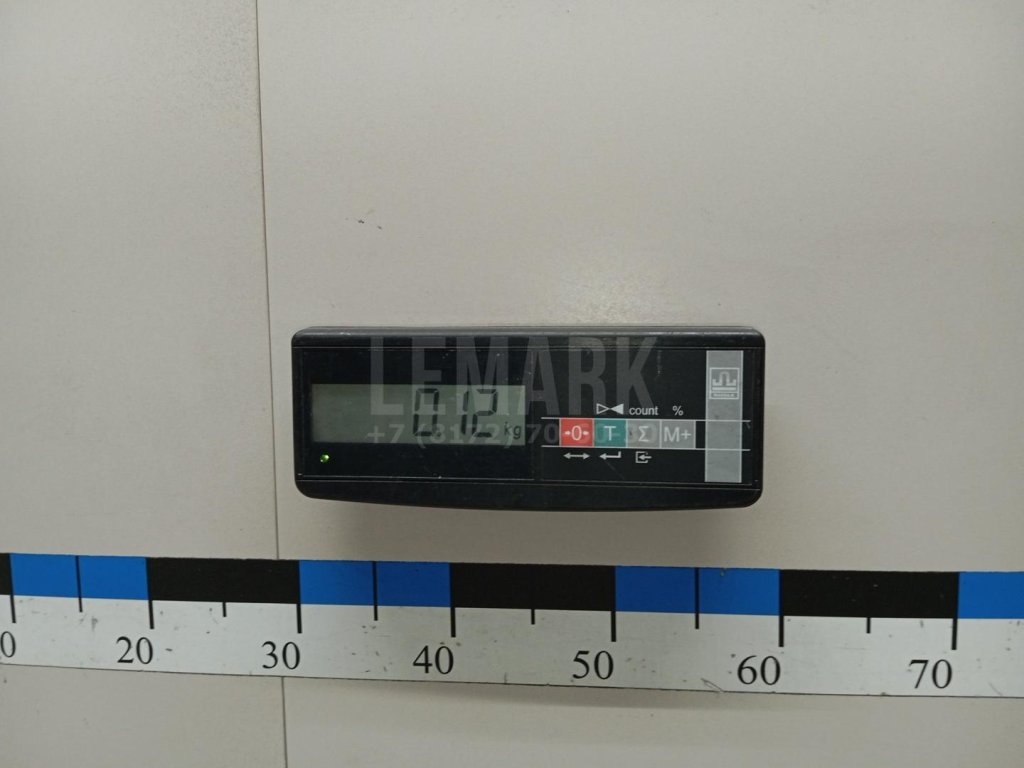 Петля двери