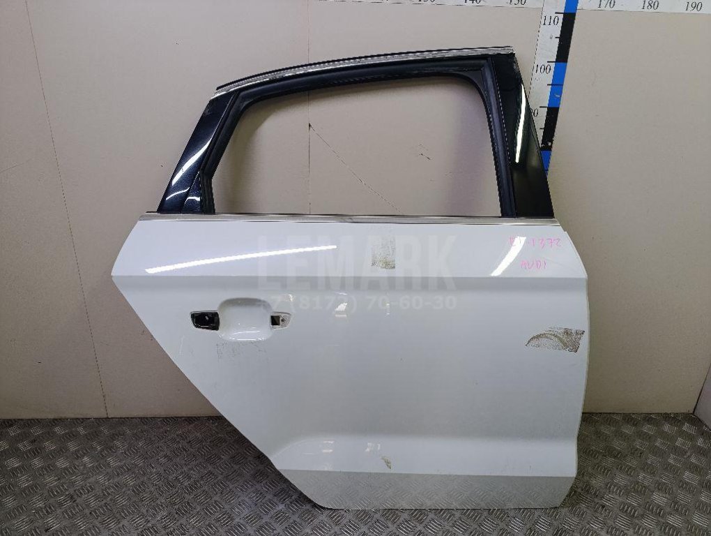 Дверь задняя правая