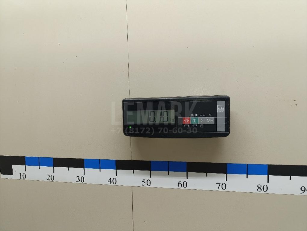 Петля двери