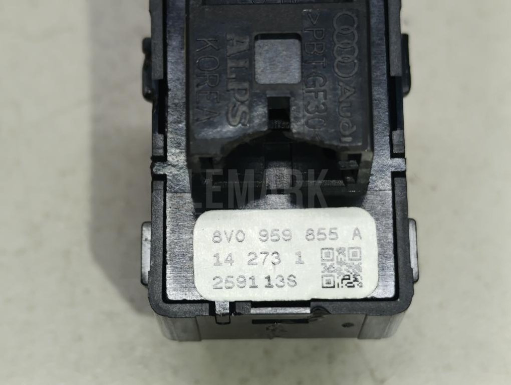 Кнопка стеклоподъемника