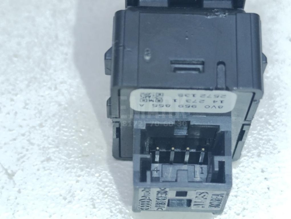 Кнопка стеклоподъемника