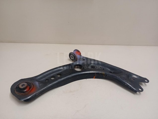 Рычаг передний правый