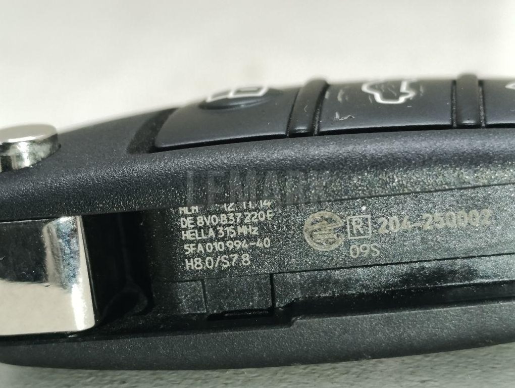 Ключ зажигания