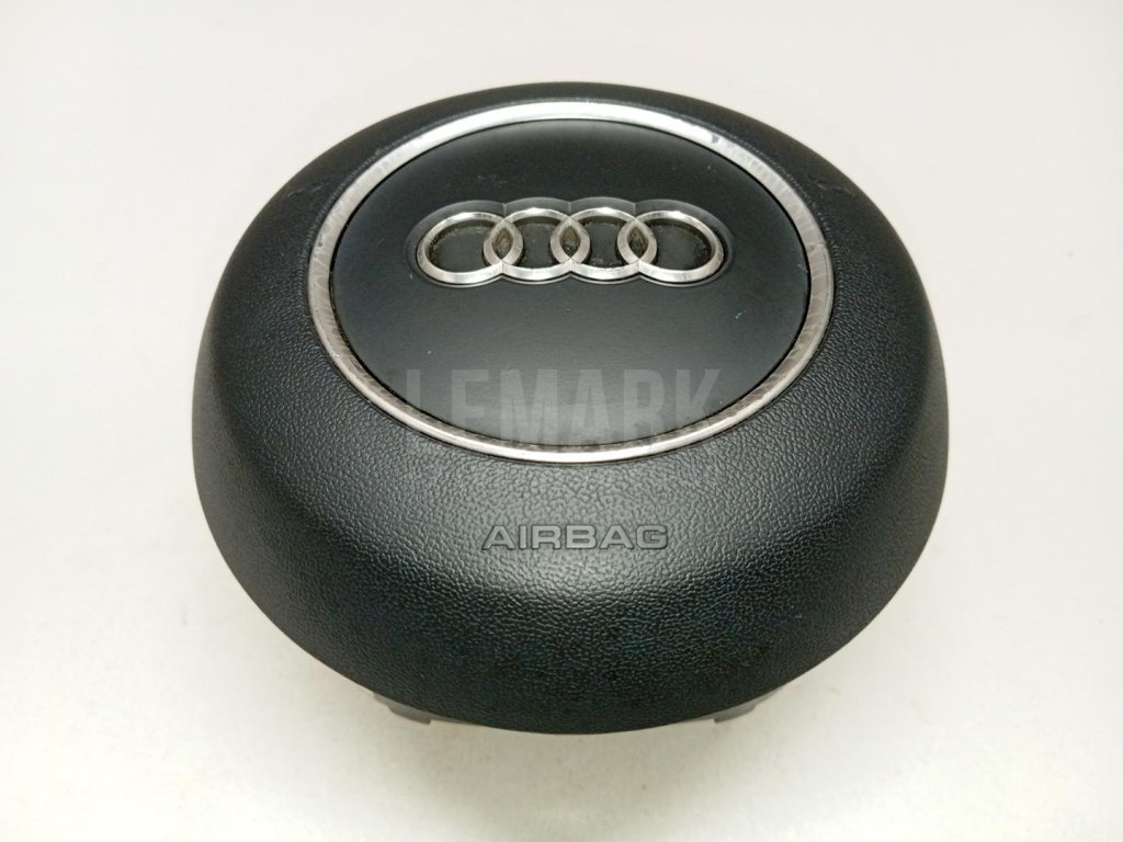 Подушка безопасности в рулевое колесо