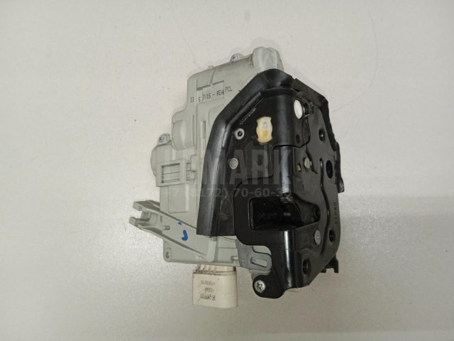 Замок двери задней правой