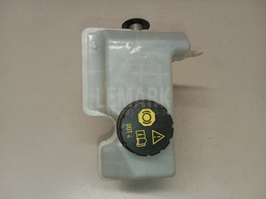 Цилиндр тормозной главный