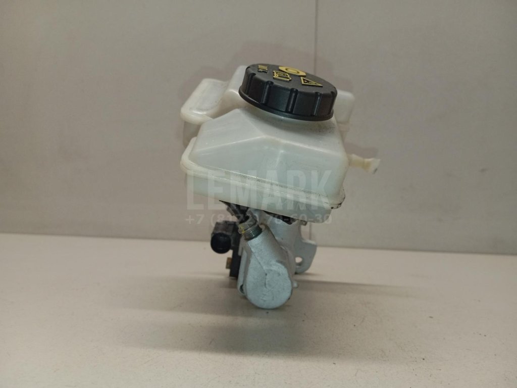 Цилиндр тормозной главный