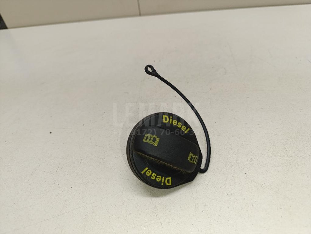 Крышка топливного бака