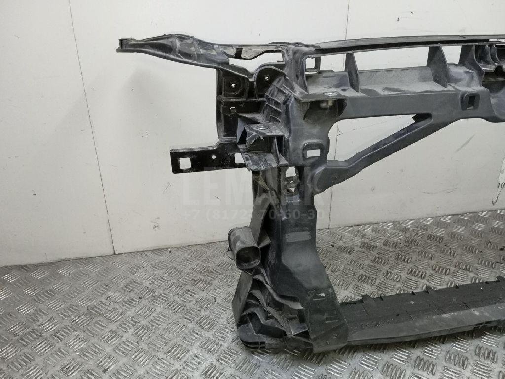 Панель передняя