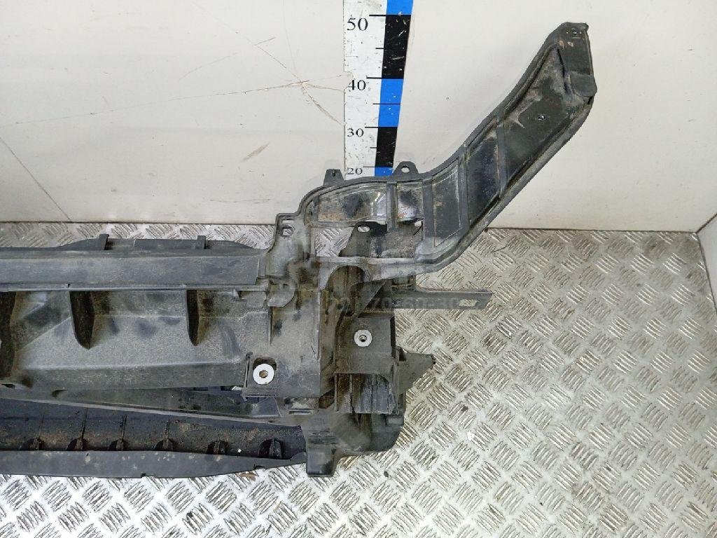 Панель передняя