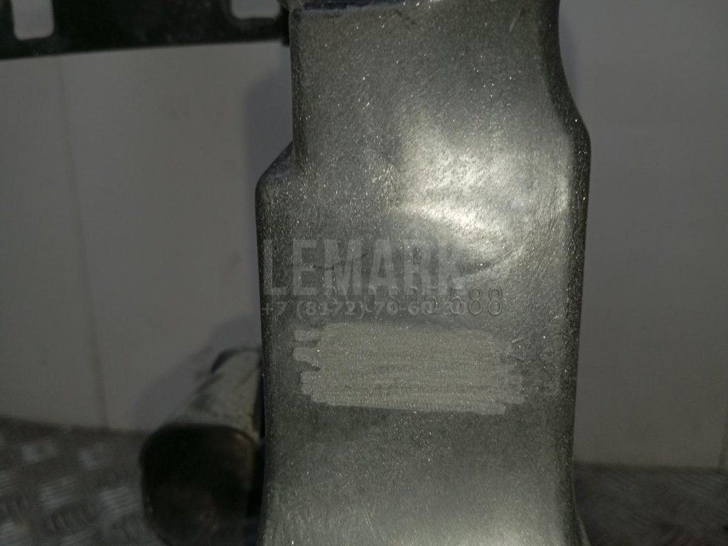 Панель передняя