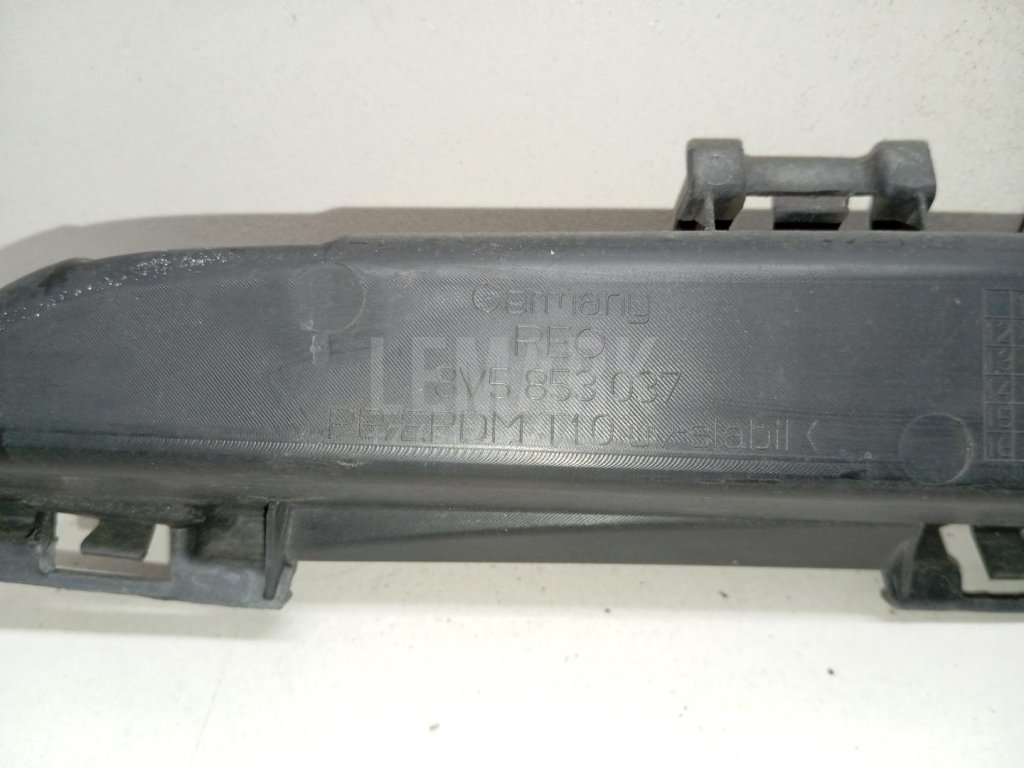 Накладка на решетку радиатора