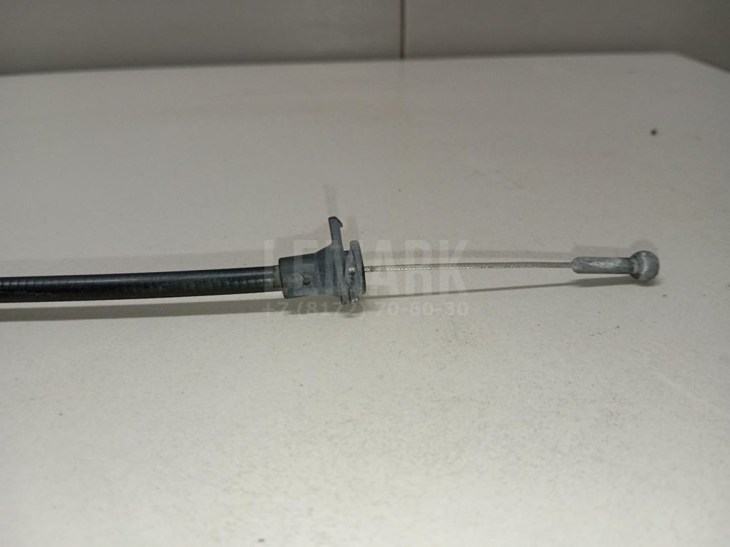 Трос открывания капота