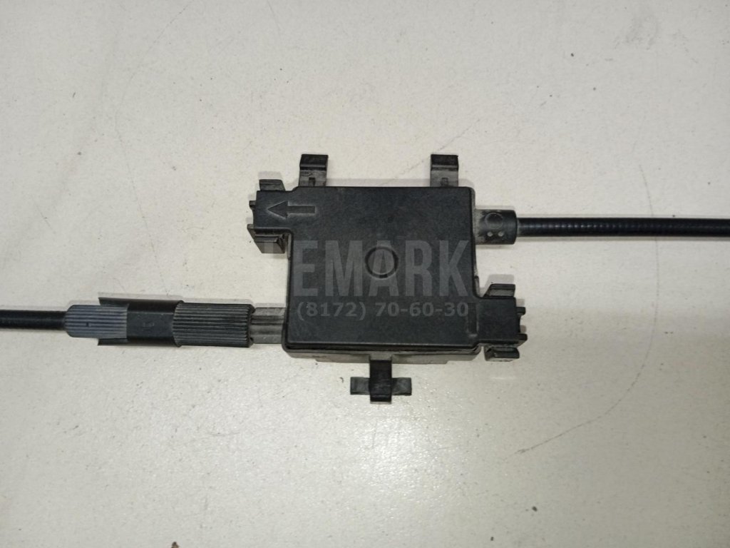 Трос открывания капота