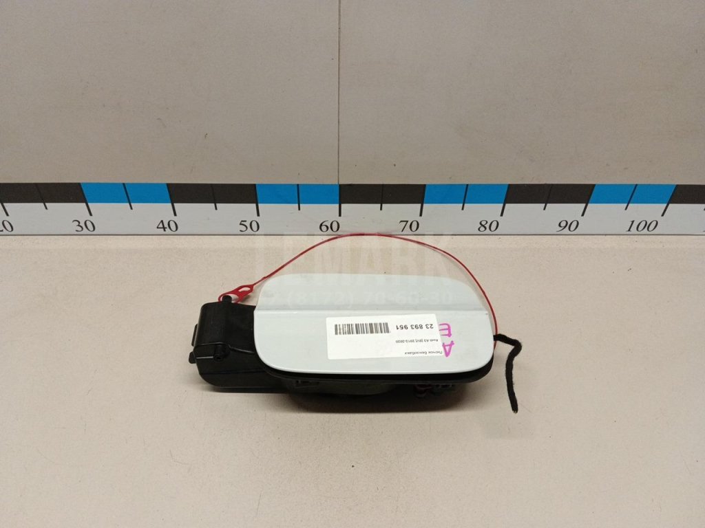 Лючок бензобака