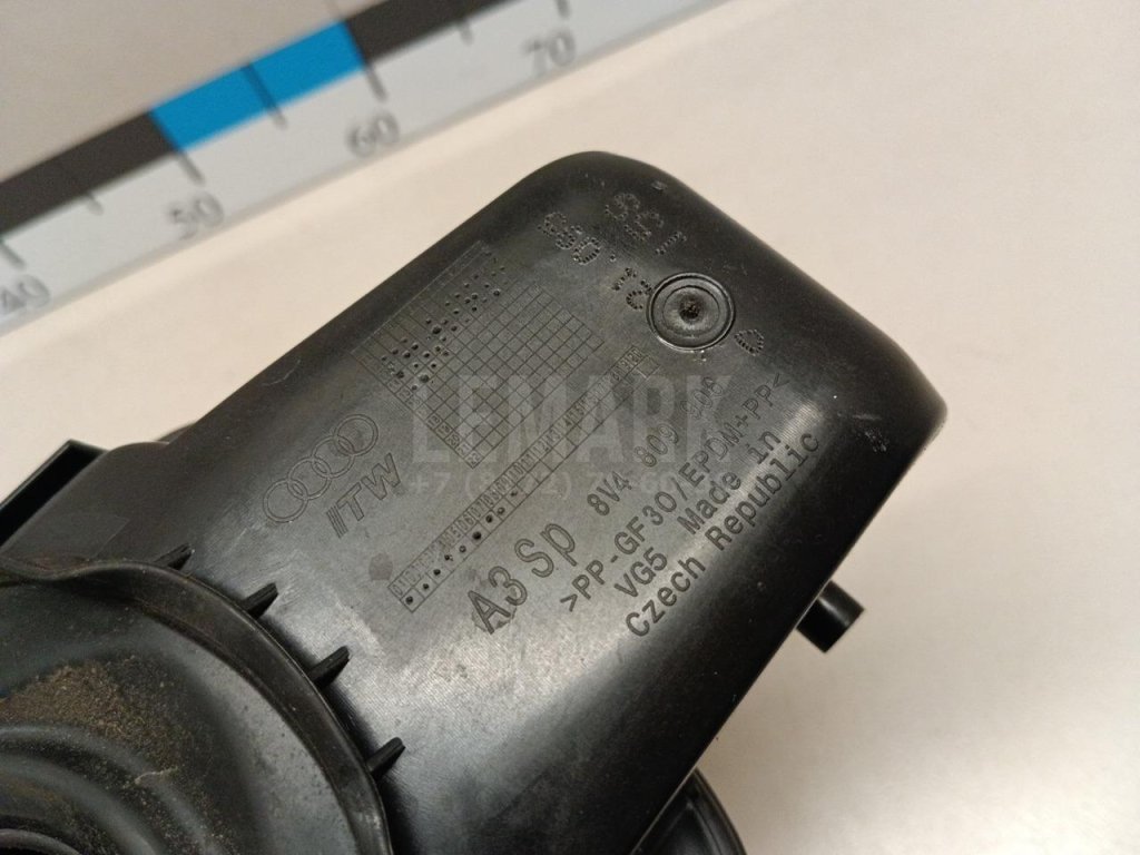 Лючок бензобака