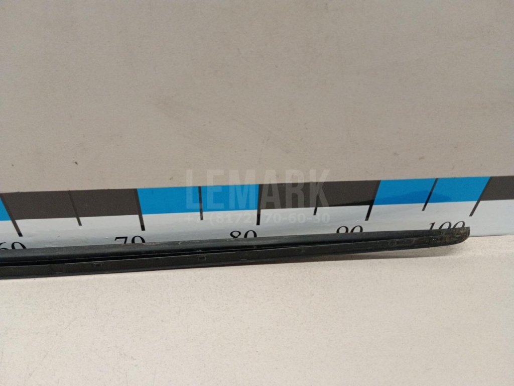 Молдинг лобового стекла