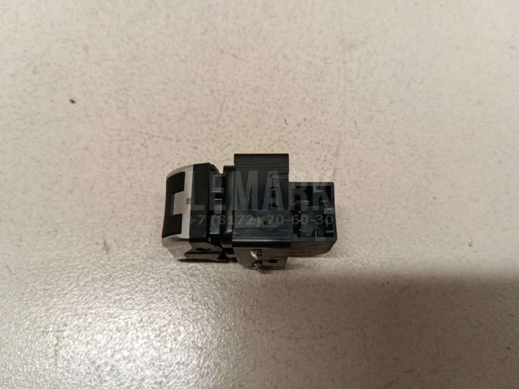 Кнопка стеклоподъемника