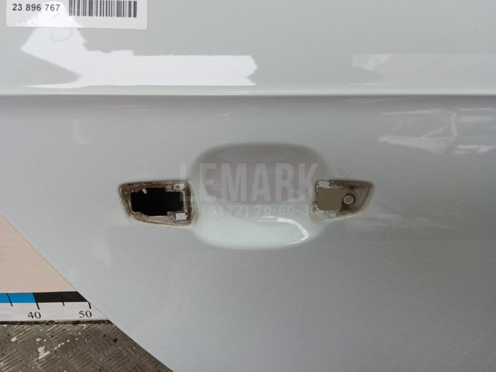 Дверь задняя правая