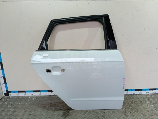 Дверь задняя правая