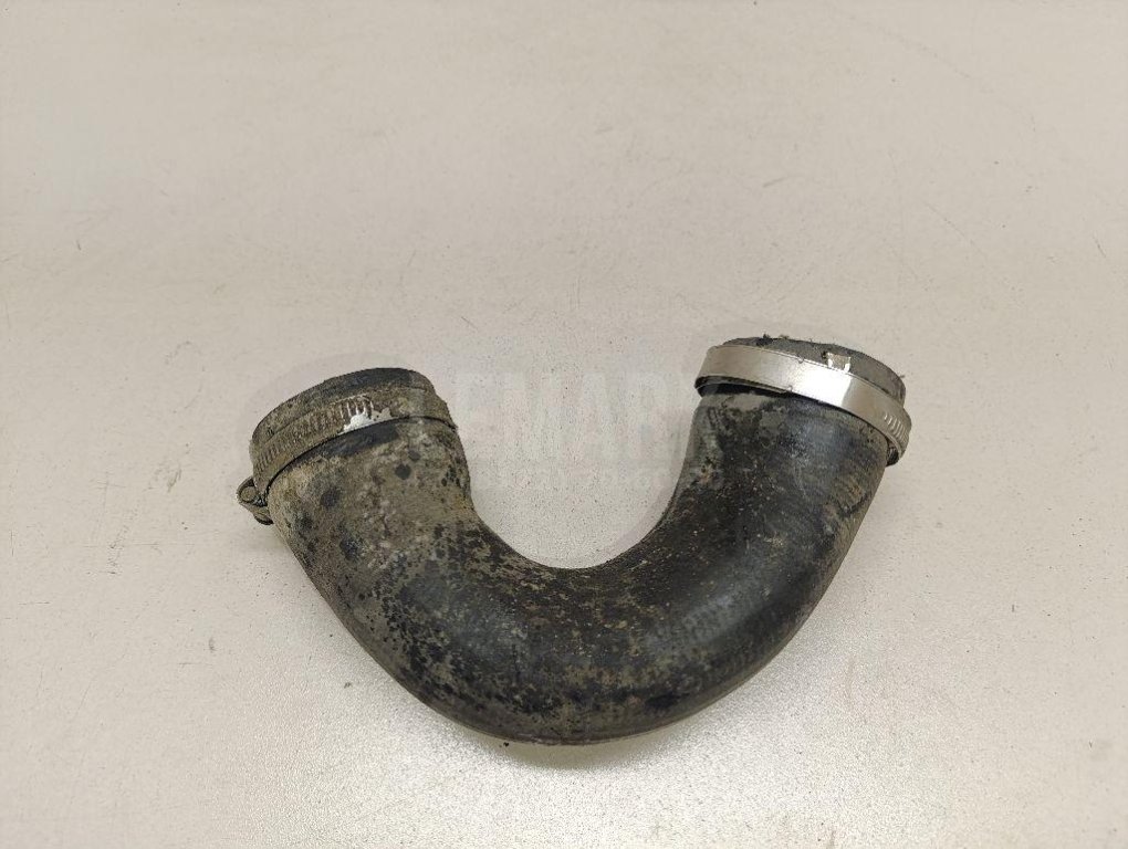 Патрубок интеркулера