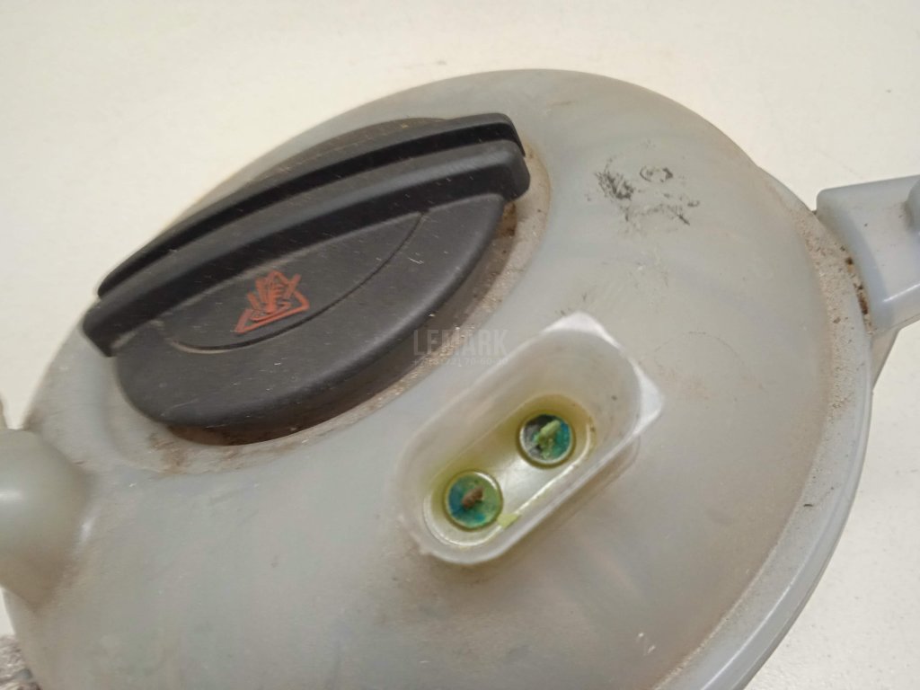 Бачок расширительный