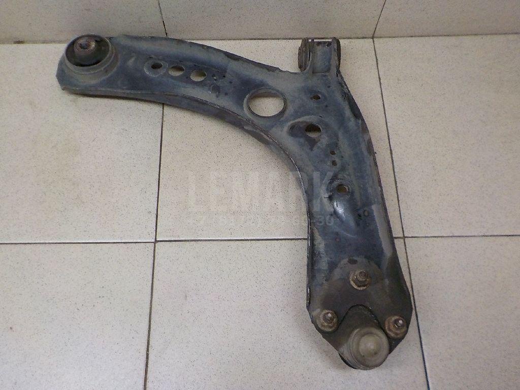 Рычаг передний левый