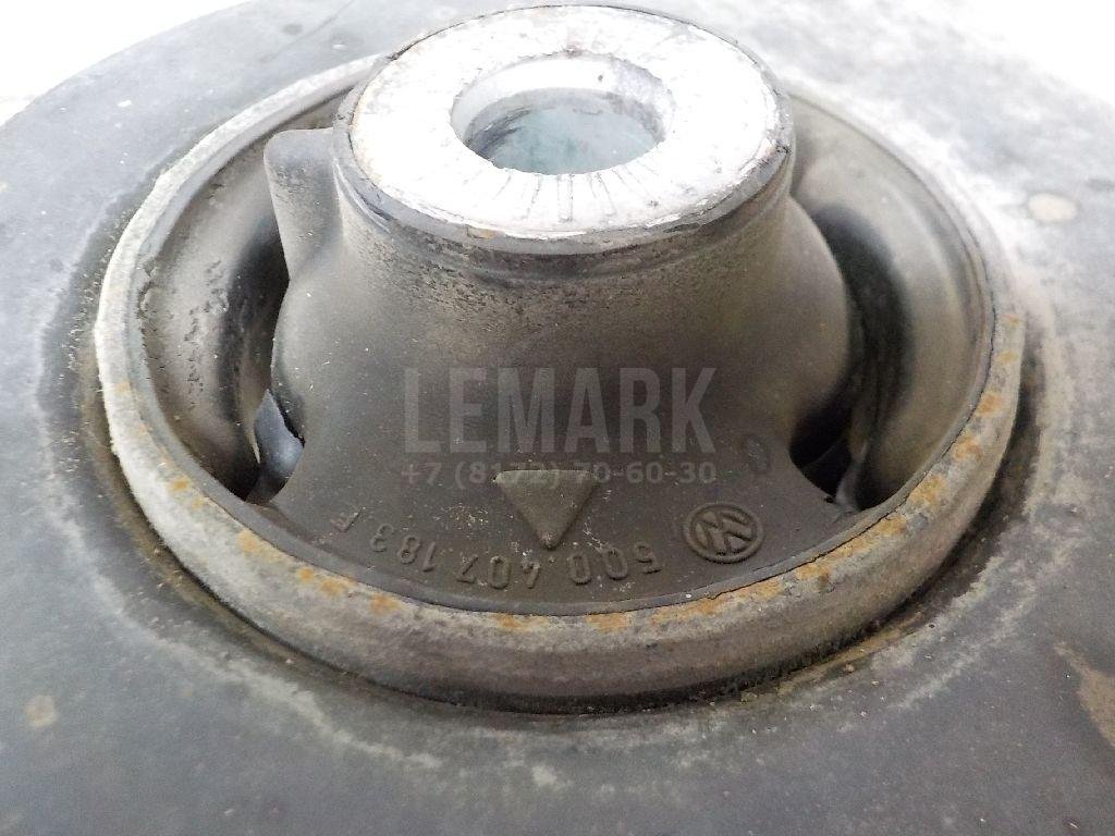 Рычаг передний левый