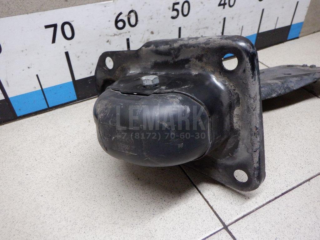 Рычаг задний продольный правый