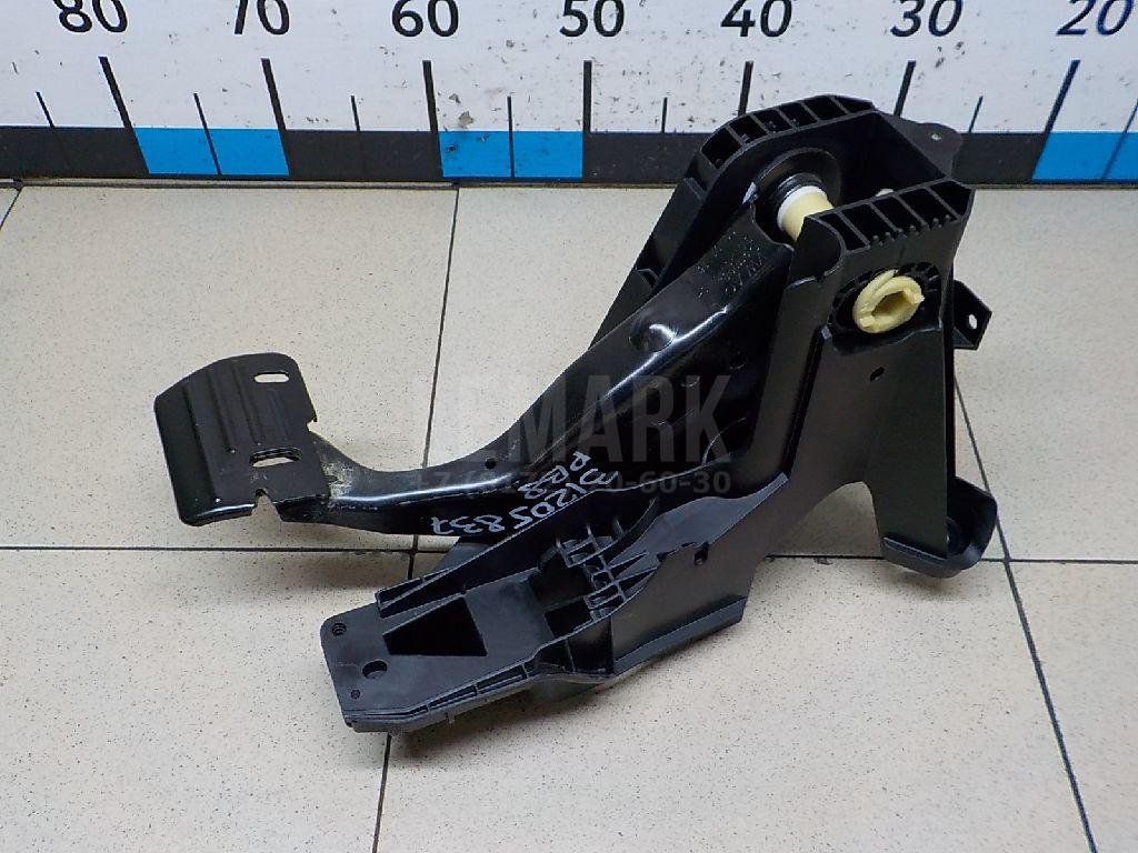 Педаль тормоза