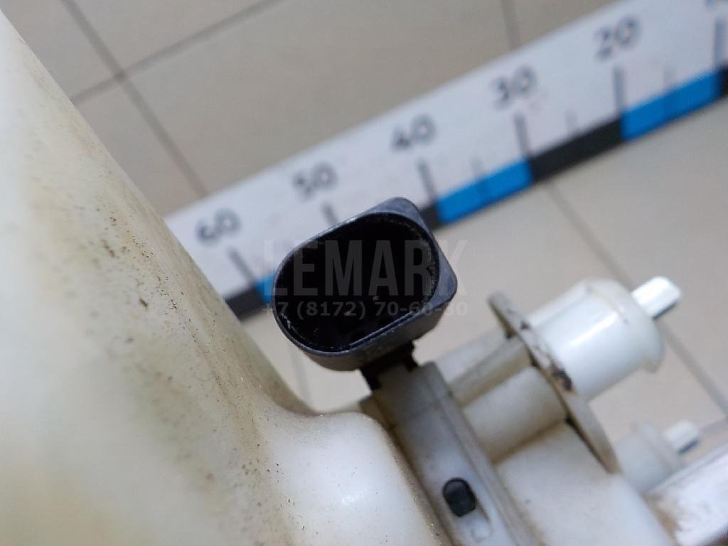 Бачок главного тормозного цилиндра