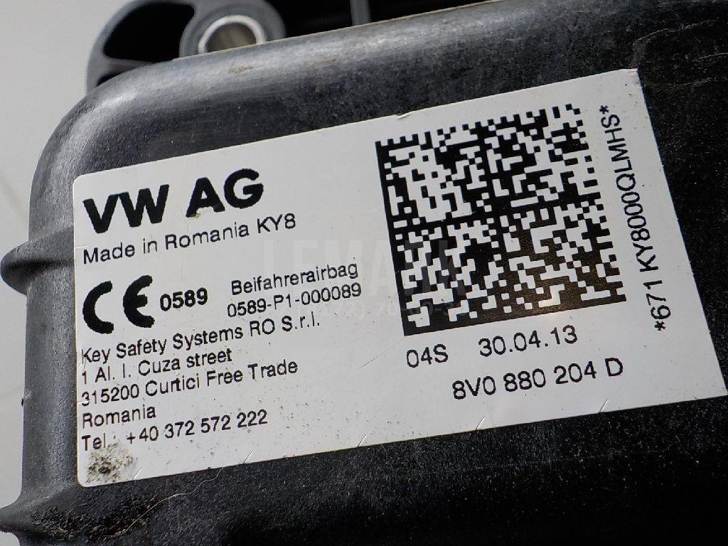 Подушка безопасности пассажирская (в торпедо)