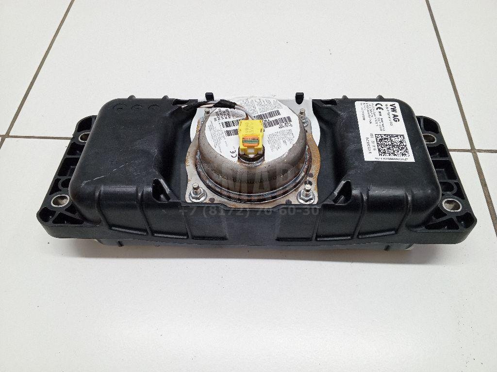 Подушка безопасности пассажирская (в торпедо)