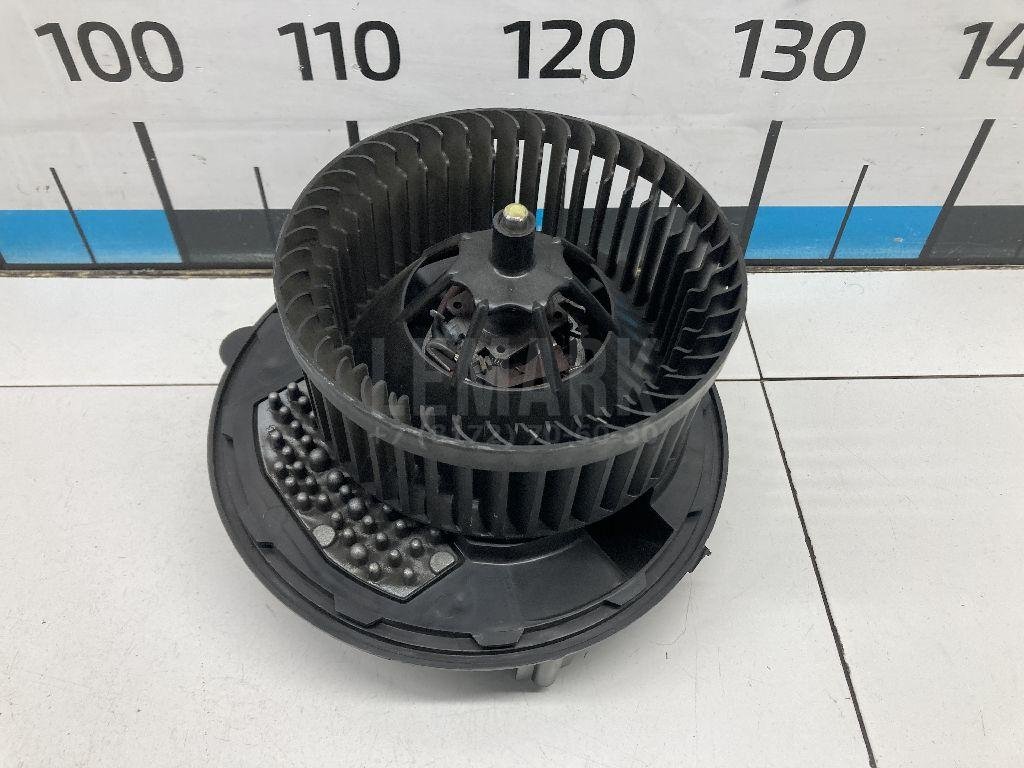 Моторчик отопителя