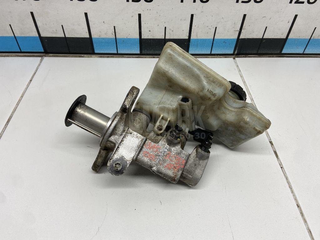 Цилиндр тормозной главный